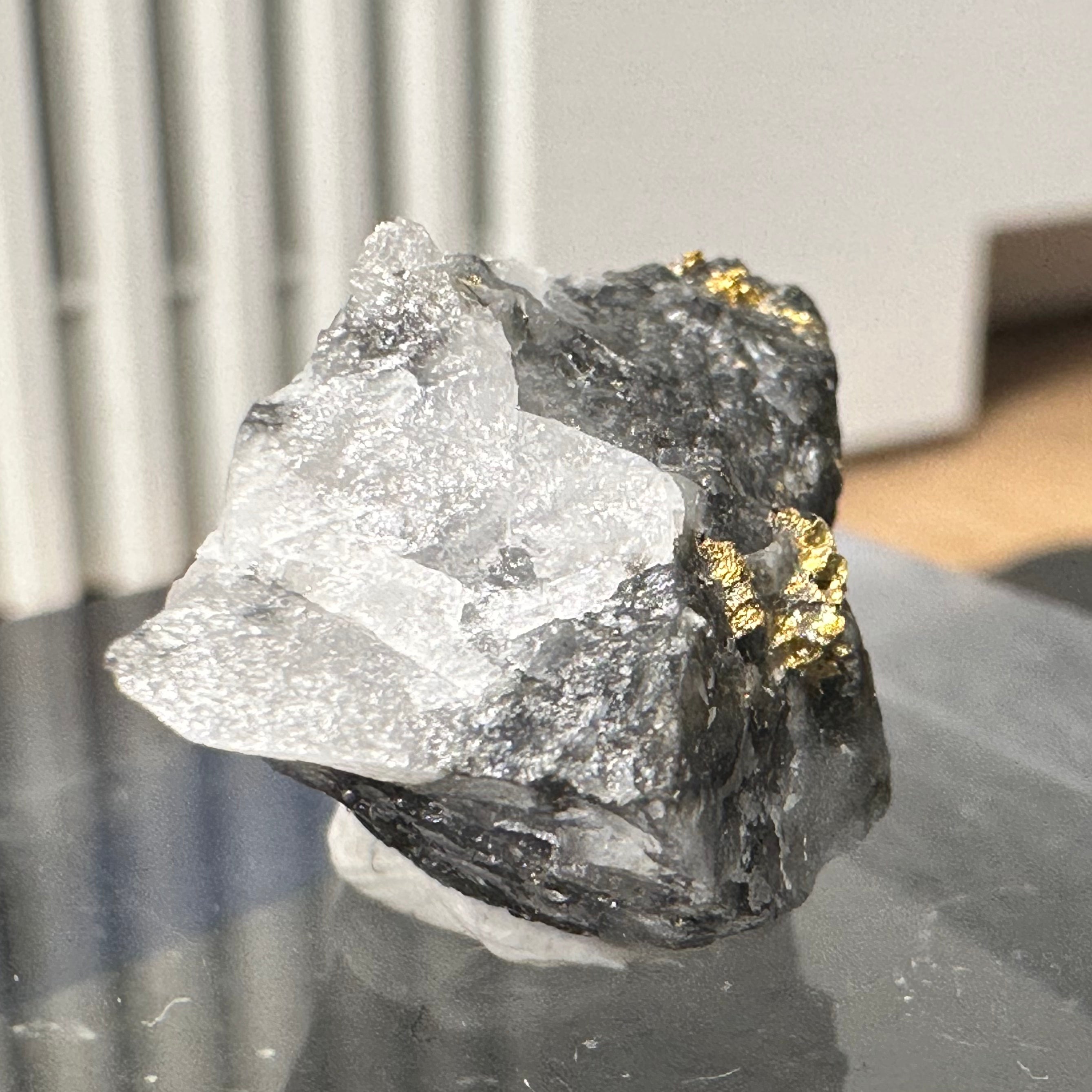 Gold-Quarz-Specimen „Peru“