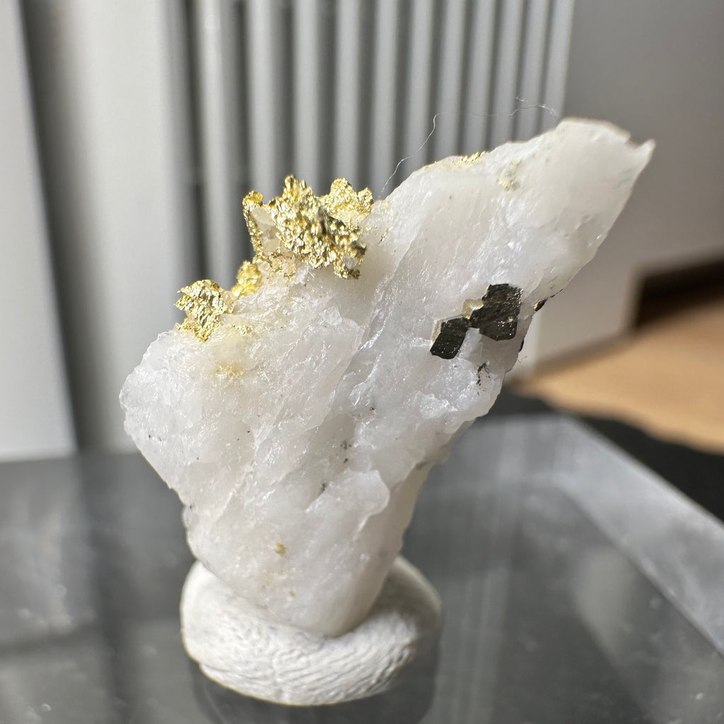 "The Crown" - Kristallines Gold-Quarz-Specimen „Peru“