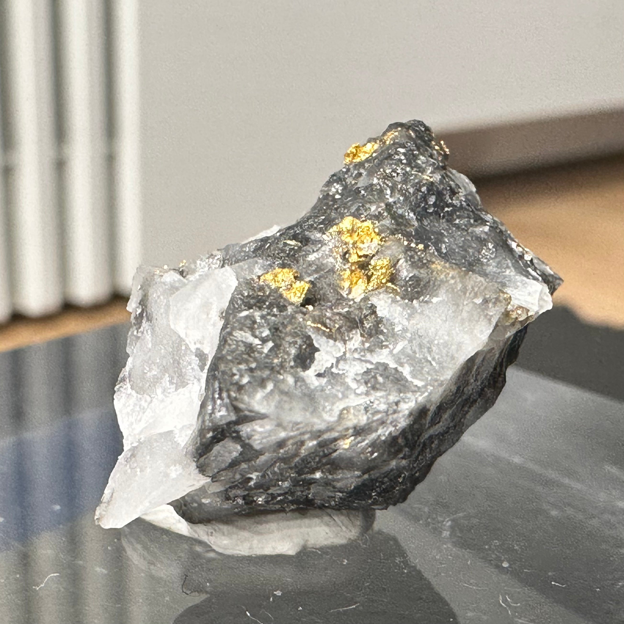 Gold-Quarz-Specimen „Peru“