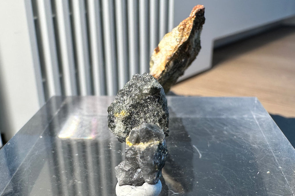 Konvolut von Vier (4) Gold-Quarz-Specimen „Peru“