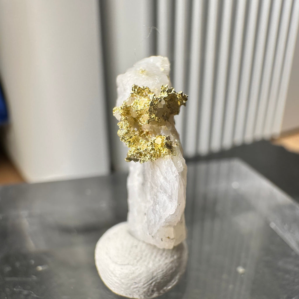 "The Crown" - Kristallines Gold-Quarz-Specimen „Peru“