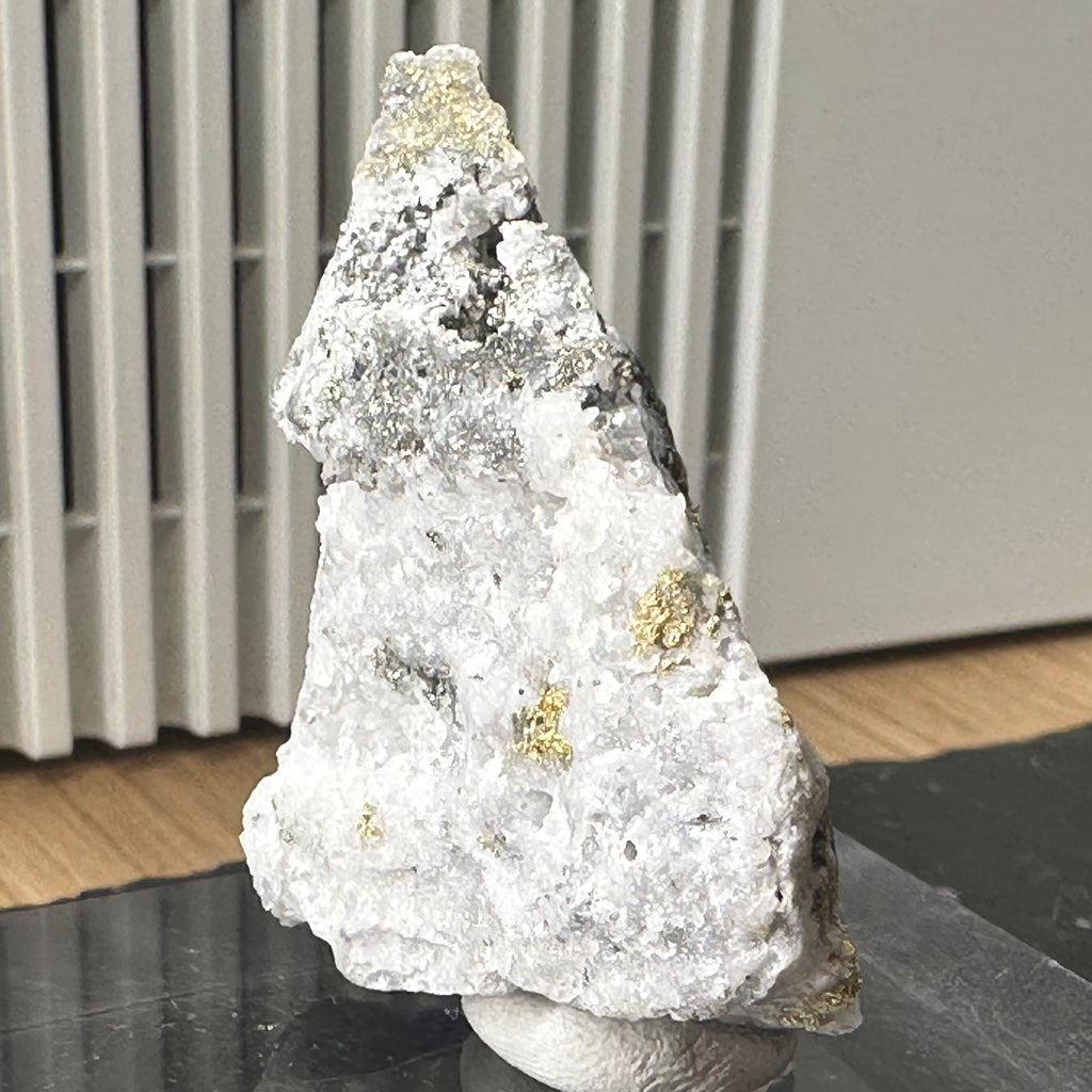 Gold-quartz specimen “Peru”