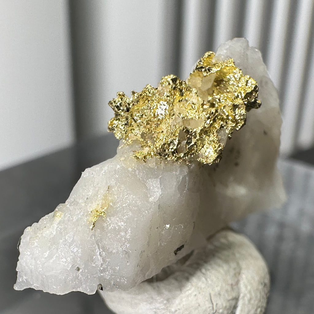 "The Crown" - Kristallines Gold-Quarz-Specimen „Peru“