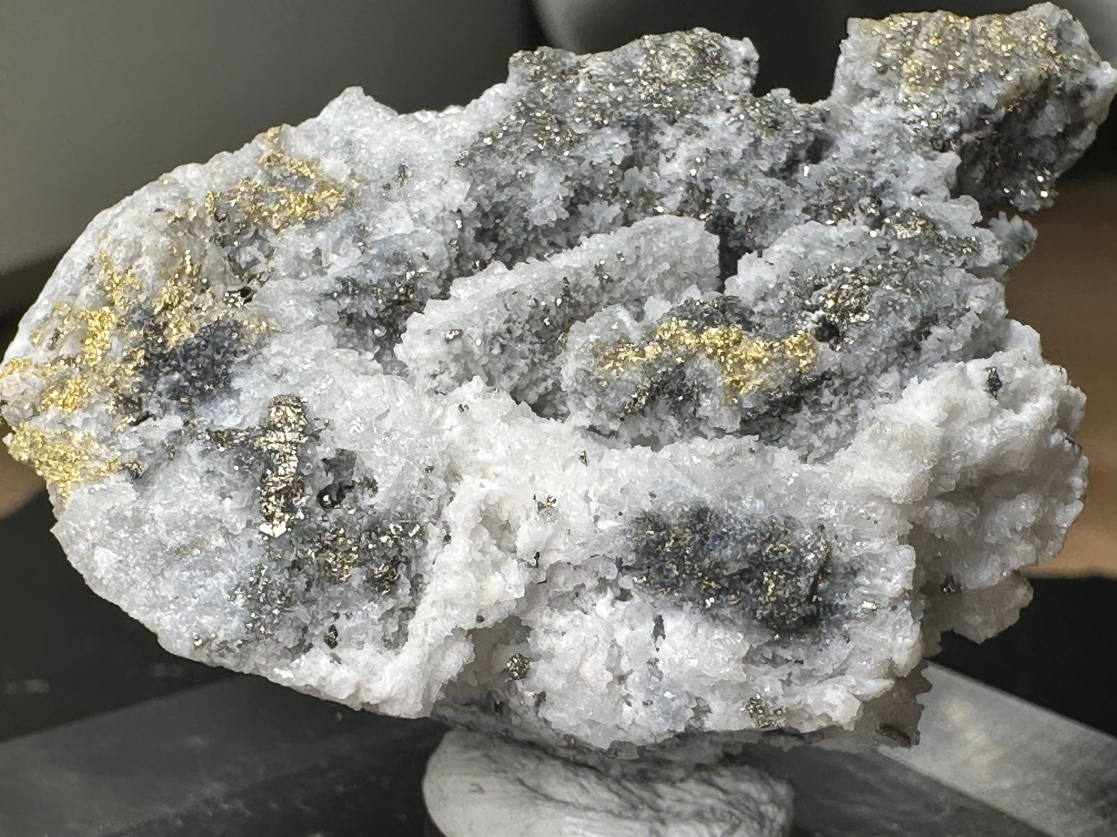 Gold-Quarz-Specimen „Peru“